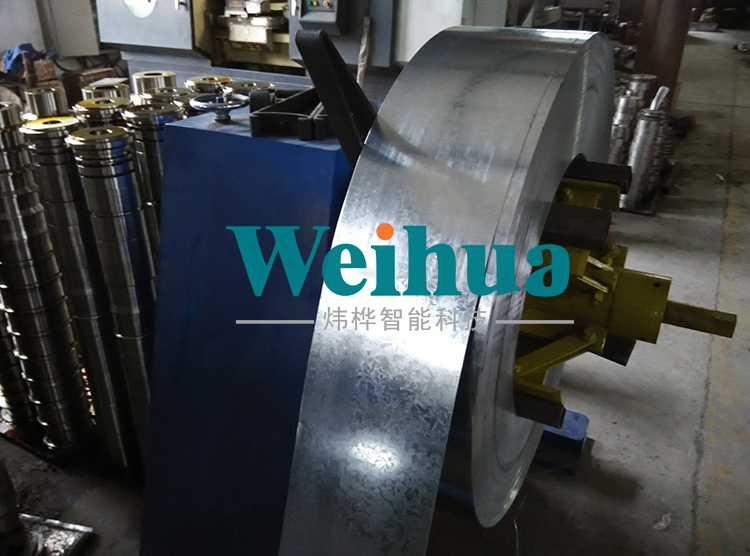強(qiáng)電箱自動成型機(jī)