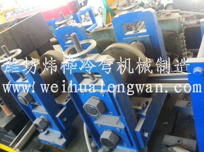 汽車(chē)大梁生產(chǎn)線(xiàn)的特點(diǎn)及汽車(chē)大梁簡(jiǎn)介