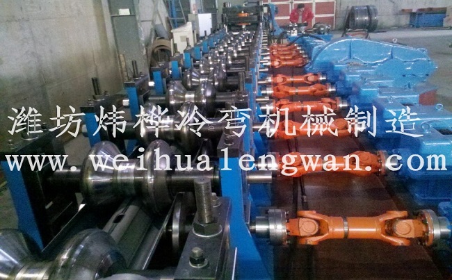 公路護(hù)欄板成型機的特點及護(hù)欄板的質(zhì)量控制
